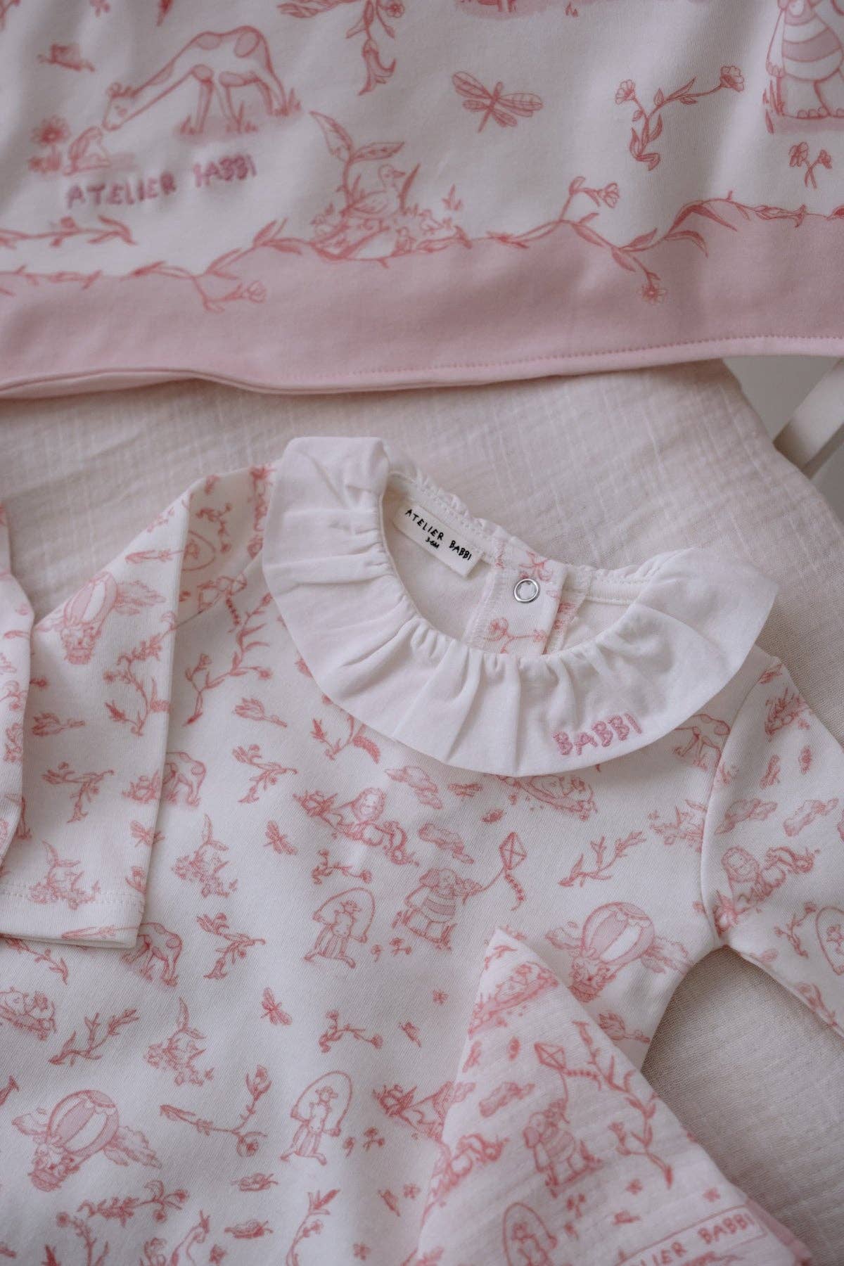 Toile de Jouy/Pink (G Box)Newborn Gift Set – 5 Pc Cotton